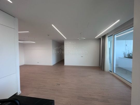Penthouse by the Forest, 4 Bedrooms, Baneasa - Photo 1