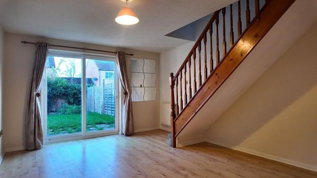 2 bedroom terraced house to rent - Photo 1