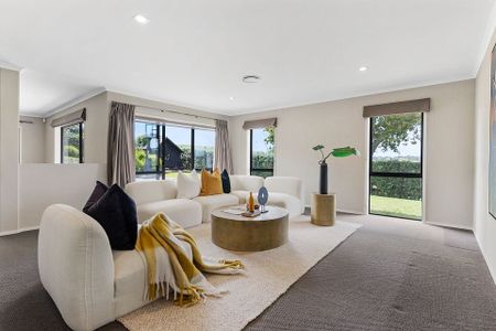 Spacious Family Home with Stunning Valley Views - Photo 2