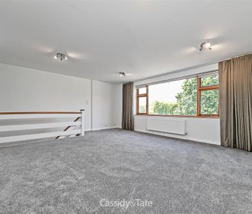 4 bedroom detached house to rent - Photo 3