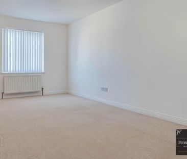 21 Clarence House, Upritchard Park, Bangor, BT19 7AR - Photo 1