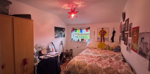 2 Bed Flat, Wetherell Place, BS8 - Photo 2