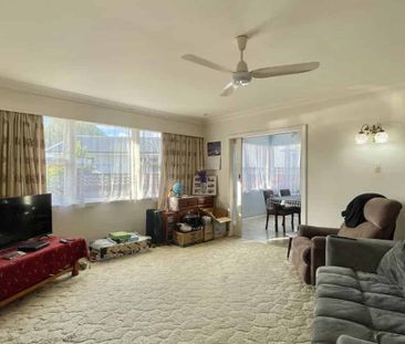 3 Bedroom Home in Heretaunga - Photo 3
