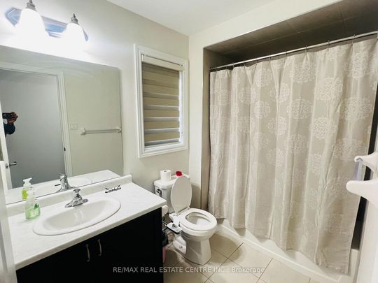 For Lease - 13 Maynada Road, Brampton, Ontario - Photo 1