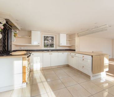 Timsbury, Bath, Somerset, BA2 - Photo 4