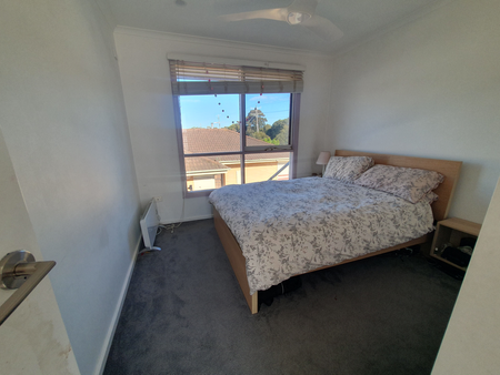 9 Centenary Avenue, Melton, VIC - Photo 3