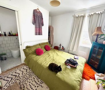 2 bedroom terraced house to rent - Photo 1