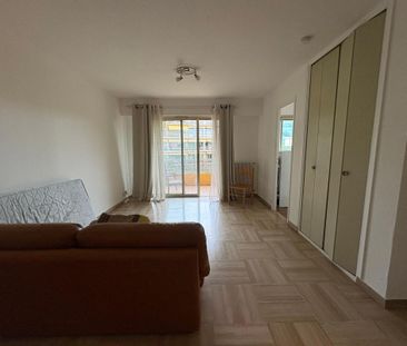 Location Appartement 1 pièce 35m² ST LAURENT DU VAR 06700 - Photo 1