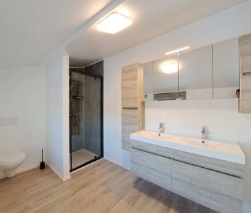 Instapklaar ruim duplex appartement te Rekem - Photo 5