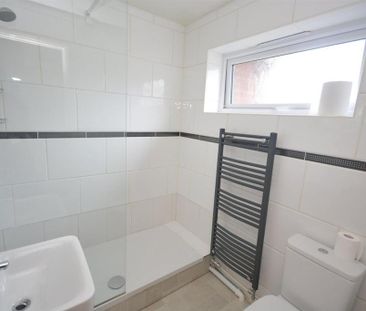 2 bedroom detached bungalow to rent - Photo 4