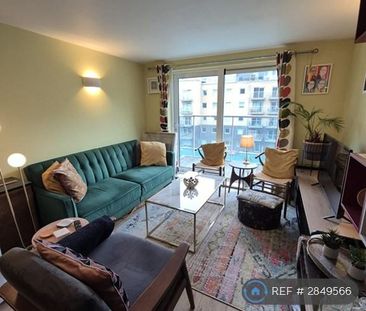 2 bedroom flat to rent - Photo 2