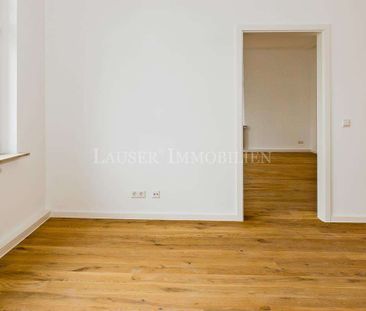 Attraktive Drei-Zimmer-Altbauwohnung mit Balkon in kernsaniertem Haus - Foto 1