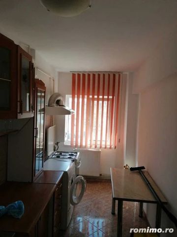 Garsoniera in zona Stadion - Fotografie 4