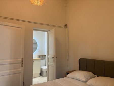 Location Appartement 1 pièce 38m² BORDEAUX 33000 - Photo 3