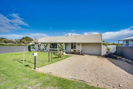 HOLIDAY RENTAL - Surfrider Lodge - Photo 5