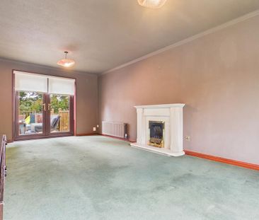 4 bedroom detached house to rent - Photo 1