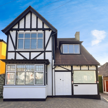 4 bedroom detached house to rent - Photo 5