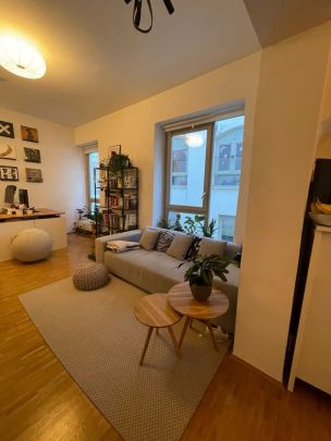 Geräumige 2,5 -Zimmer-Wohnung in Innenstadtlage mit unbefristetem Mietvertrag! - Photo 1