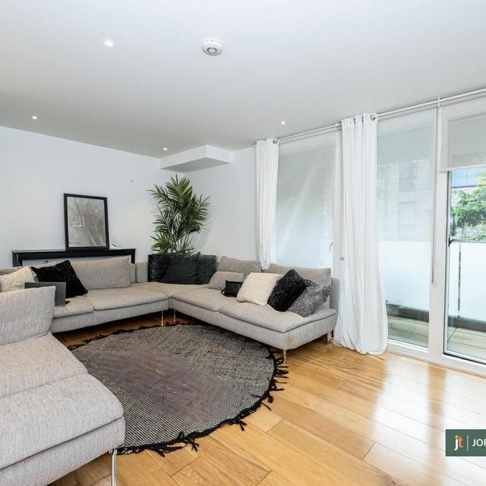 3 bedroom flat to rent - Photo 1