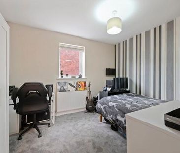 6 bedroom end of terrace house to rent - Photo 5