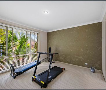 Spacious Secluded Villa - Photo 1