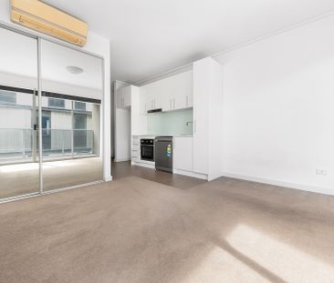 105/200 St Kilda Road, St Kilda VIC 3182 - Studio For Rent | Domain - Photo 2