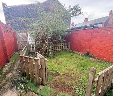 3 bedroom terraced house to rent - Photo 6