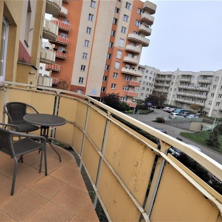 Kawalerka w doskonałej lokalizacji - Photo 4