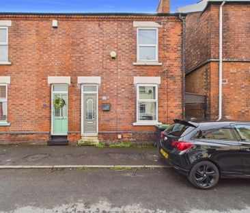 2 bedroom Semi-detached house to rent - Photo 5