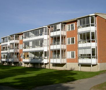 Verkstadsskolevägen 22 B - Foto 1