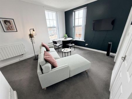 1 bedroom apartment to rent - Photo 2