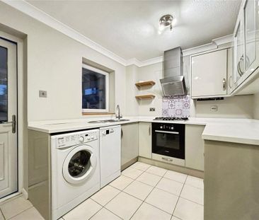 2 bedroom end of terrace house to rent - Photo 4