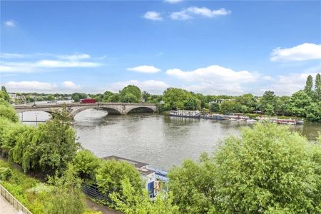 3 bedroom flat in 8 Kew Bridge Road - Photo 3