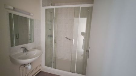 T2 de 52 m² refait à neuf avec belle pièce à vivre – Tours sud - Photo 5