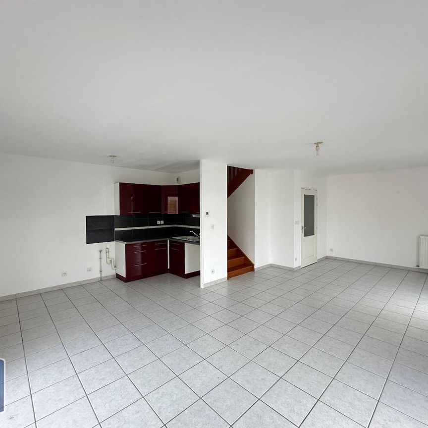 Location Appartement 4 pièces 84m² CHARNAY LES MACON 71850 - Photo 1