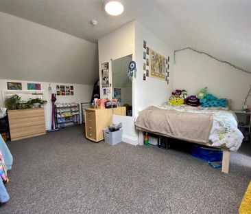 1 bedroom in a house share to rent - Photo 6