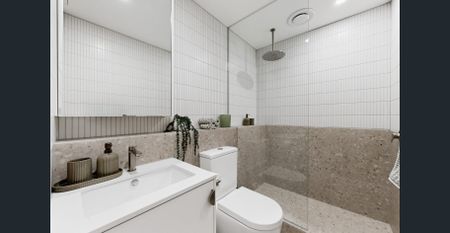 Freshly Renovated & Fully Furnished One Bedroom Apartment in the Heart of South Yarra - Photo 5