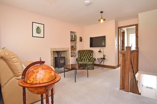 2 bedroom terraced house to rent - Photo 1