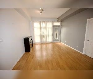2 Bed + Den 1.5 Bath Underground Parking Glenora - Photo 4