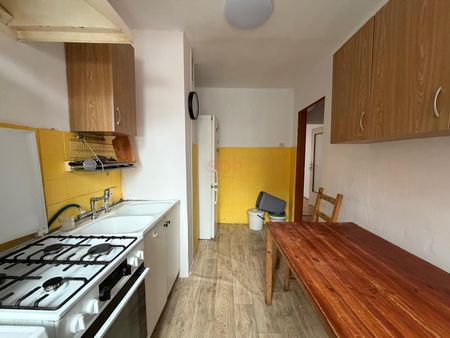 3 ustawne pokoje w super lokalizacji - Zdjęcie 4