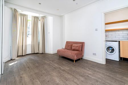 Studio to rent - Photo 2