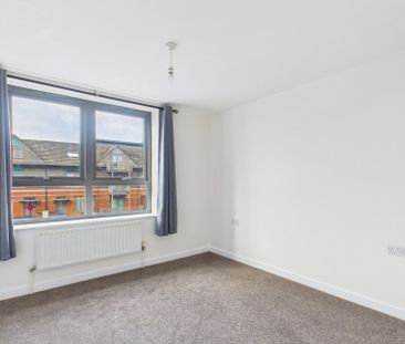 Page Road, Bedfont,TW14 - Photo 1