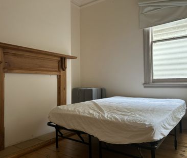 Charming Character Home in the Heart of North Hobart - Photo 4