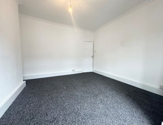 Salisbury Gardens, Raglan Street, Hull - Photo 1