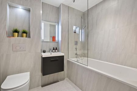 High Street, Southall, Greater London,UB1 - Photo 5