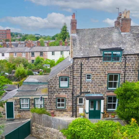 3 bedroom semi-detached house to rent - Photo 1