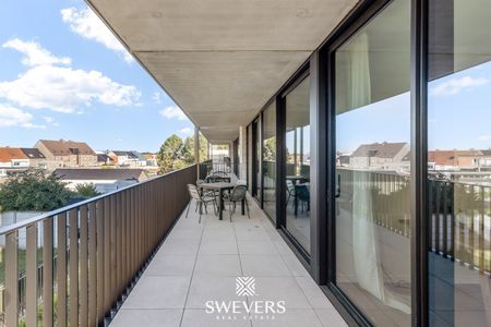 Ruim appartement met twee slaapkamers en zuidwestelijk georiënteerd terras (21 m2) - Foto 2