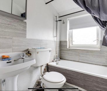 2 Bed Semi-Detached House, Holland Street, NG7 - Photo 5