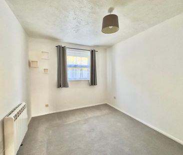 1 bedroom ground floor flat to rent - Photo 3
