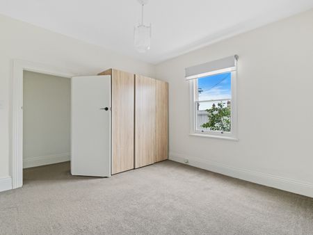 38 Browne Street West Hobart TAS 7000 Australia - Photo 4